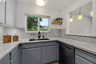 396 Hans Way, San Jose, CA 95133 - Photo 9