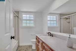 383 Princeton Ln, Danville, CA 94526 - Photo 23
