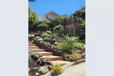 5530 Merritt Dr, Concord, CA 94521 - Photo 75