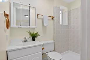 1328 25th St, Oakland, CA 94606 - Photo 39