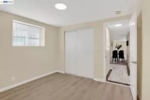 1328 25th St, Oakland, CA 94606 - Photo 43