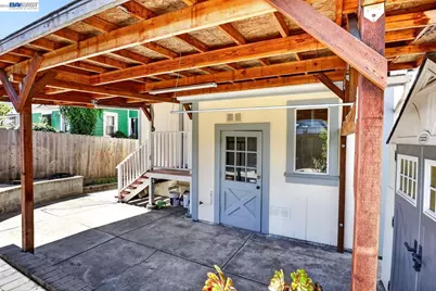 1328 25th St, Oakland, CA 94606 - Photo 47