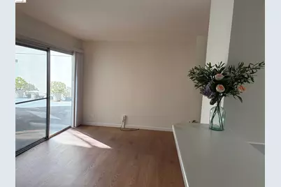 151 Lakeside Dr. #110, Oakland, CA 94612 - Photo 9