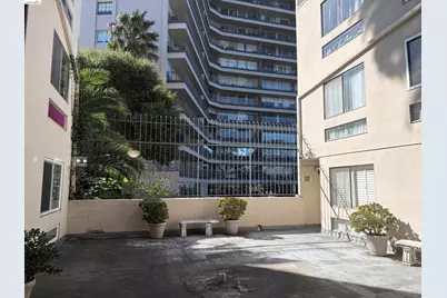 151 Lakeside Dr. #110, Oakland, CA 94612 - Photo 23
