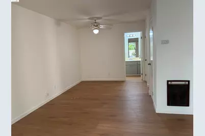 151 Lakeside Dr. #110, Oakland, CA 94612 - Photo 31