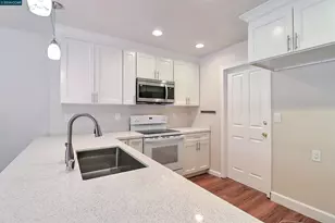 126 Woodview Ct, Martinez, CA 94553 - Photo 17