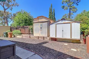 126 Woodview Ct, Martinez, CA 94553 - Photo 23