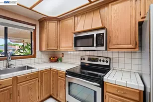 6894 Heath Ct, Pleasanton, CA 94588 - Photo 17