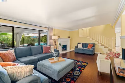 918 Saint Catherine Way, Claremont, CA 91711 - Photo 5