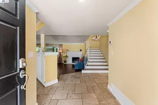 918 St Catherine Way, Claremont, CA 91711 - Photo 3