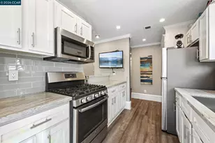 8035 Mountain View Dr, Pleasanton, CA 94588 - Photo 11