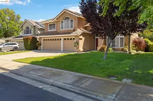 1826 Pelican Ct, Tracy, CA 95376 - Photo 3