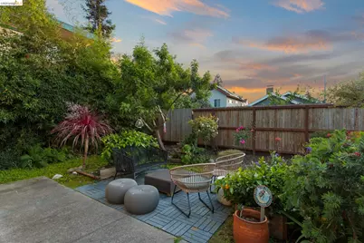 6437 Telegraph Ave, Oakland, CA 94609 - Photo 5