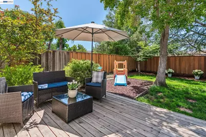 1307 Chateau Cmn, Livermore, CA 94550 - Photo 37