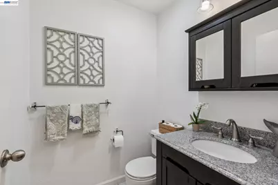 1307 Chateau Cmn, Livermore, CA 94550 - Photo 25