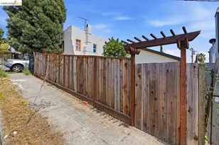2469 Potter St, Oakland, CA 94601 - Photo 23