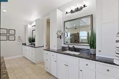 8034 Jura Pl, El Dorado Hills, CA 95762 - Photo 15