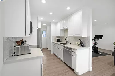 2294 D St, Hayward, CA 94541 - Photo 19