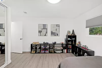 2294 D St, Hayward, CA 94541 - Photo 41