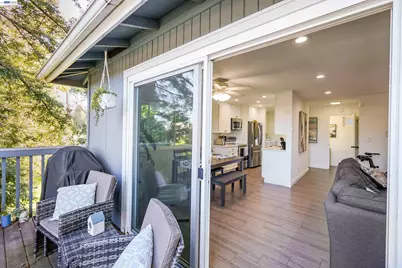 2294 D St, Hayward, CA 94541 - Photo 33