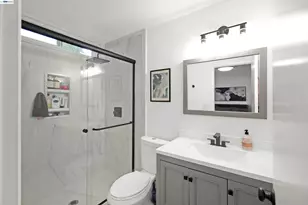 2294 D St, Hayward, CA 94541 - Photo 45
