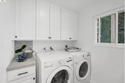 2294 D St, Hayward, CA 94541 - Photo 25