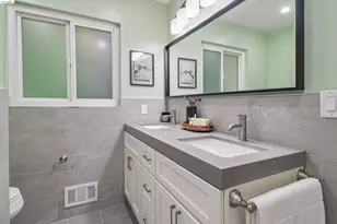 1 Woodcrest Cir, Oakland, CA 94602 - Photo 27