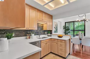 536 Shorebird Cir, Redwood City, CA 94065 - Photo 13