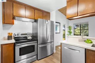19100 Crest Ave, Castro Valley, CA 94546 - Photo 15