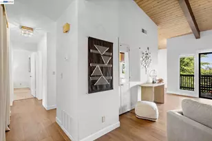 19100 Crest Ave, Castro Valley, CA 94546 - Photo 3