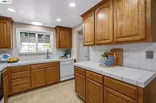 34199 Cartwright Pl, Fremont, CA 94555 - Photo 13