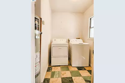 2421 96th Ave, Oakland, CA 94603 - Photo 19