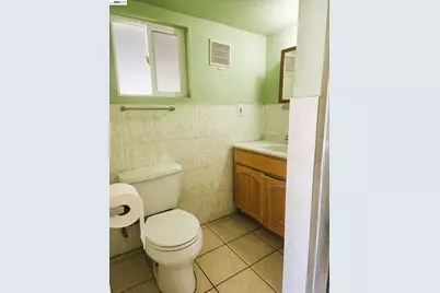 2421 96th Ave, Oakland, CA 94603 - Photo 31