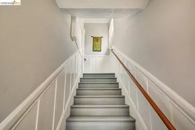 832 7th Ave, Oakland, CA 94606 - Photo 25