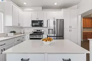 143 Lighthouse Way, Vacaville, CA 95688 - Photo 15