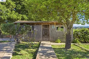 26446 Fairview, Castro Valley, CA 94542 - Photo 57