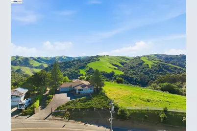 26446 Fairview, Castro Valley, CA 94542 - Photo 21