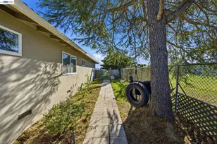 26446 Fairview, Castro Valley, CA 94542 - Photo 47