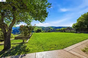 26446 Fairview, Castro Valley, CA 94542 - Photo 9