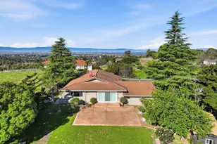 26446 Fairview, Castro Valley, CA 94542 - Photo 5