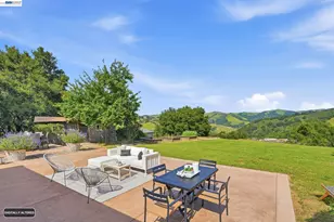 26446 Fairview, Castro Valley, CA 94542 - Photo 31