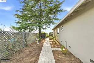 26446 Fairview, Castro Valley, CA 94542 - Photo 55