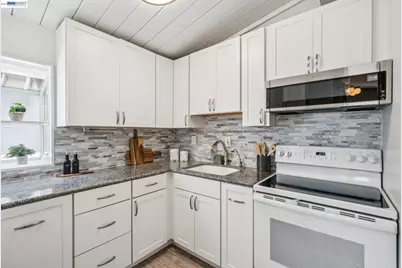 2317 Mira Vista Dr, El Cerrito, CA 94530 - Photo 11