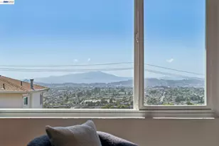 2317 Mira Vista Dr, El Cerrito, CA 94530 - Photo 9