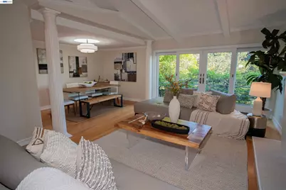 70 St James Pl, Piedmont, CA 94611 - Photo 17