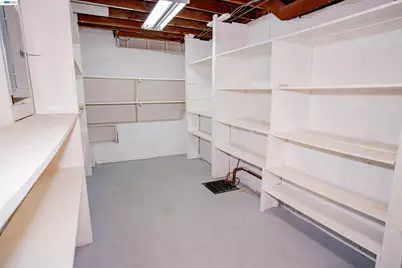 70 St James Pl, Piedmont, CA 94611 - Photo 27