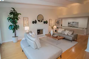 70 St James Pl, Piedmont, CA 94611 - Photo 19