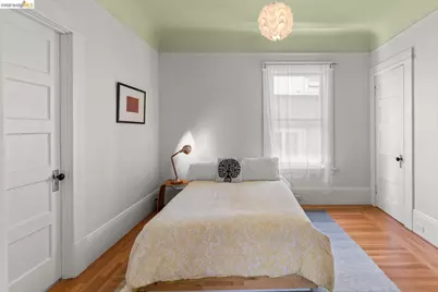 6434 Regent St, Oakland, CA 94618 - Photo 29