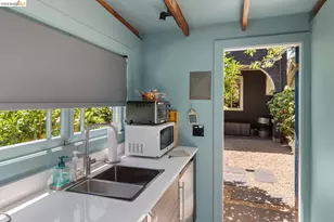 6434 Regent St, Oakland, CA 94618 - Photo 49