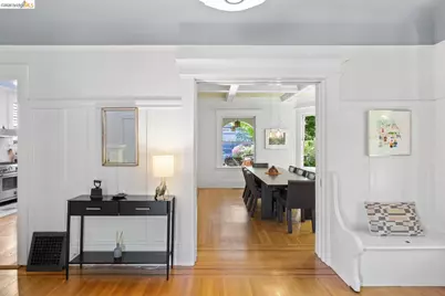 6434 Regent St, Oakland, CA 94618 - Photo 9